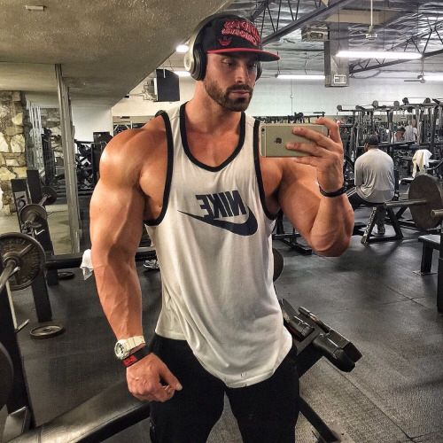 Bradley Martyn: YouTuber, Fitness Expert, and Influencer